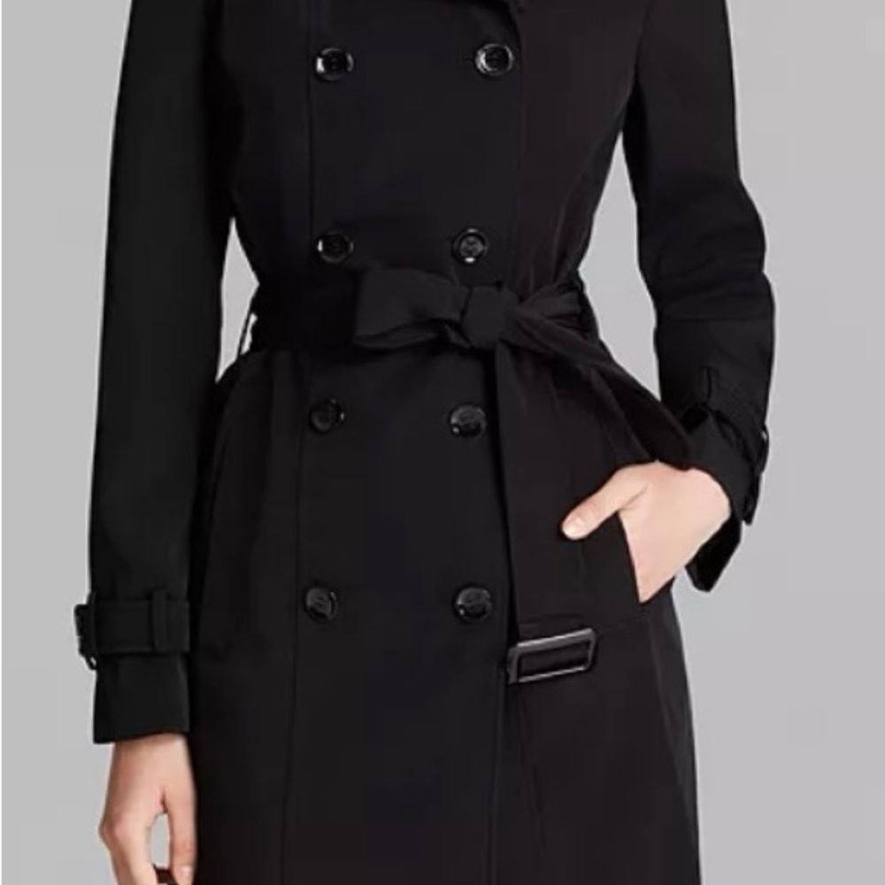 Calvin Klein Black Double Breasted Trench Coat
Very Elegant